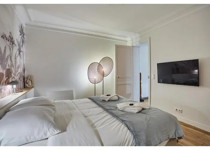 Eiffel Tower Trocadero By Prestige 파리