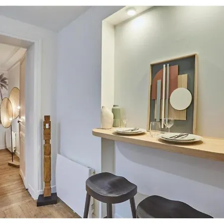 Eiffel Tower Trocadero By Prestige